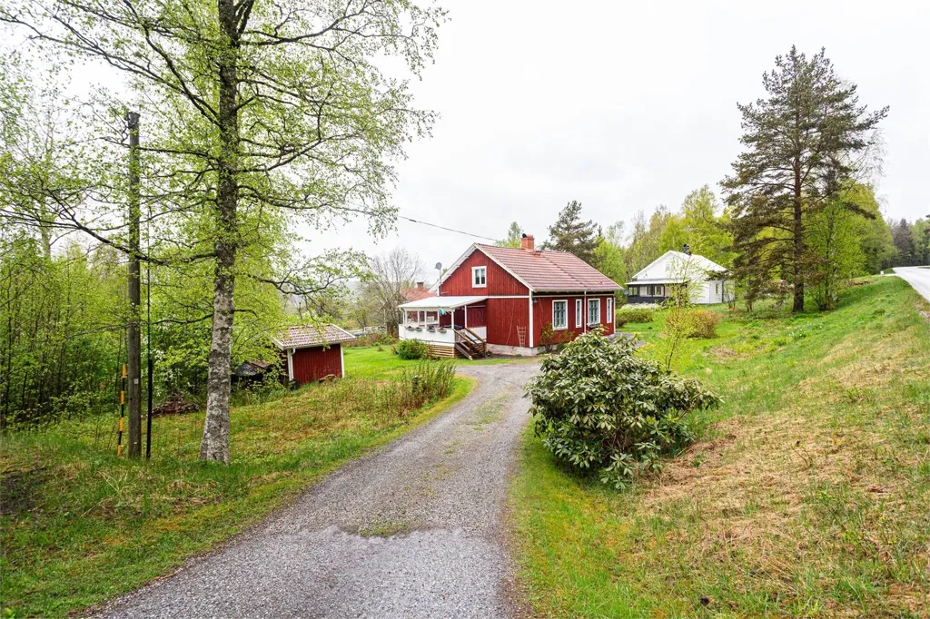 3-toaline maja asukohas Lindesbergs kommun