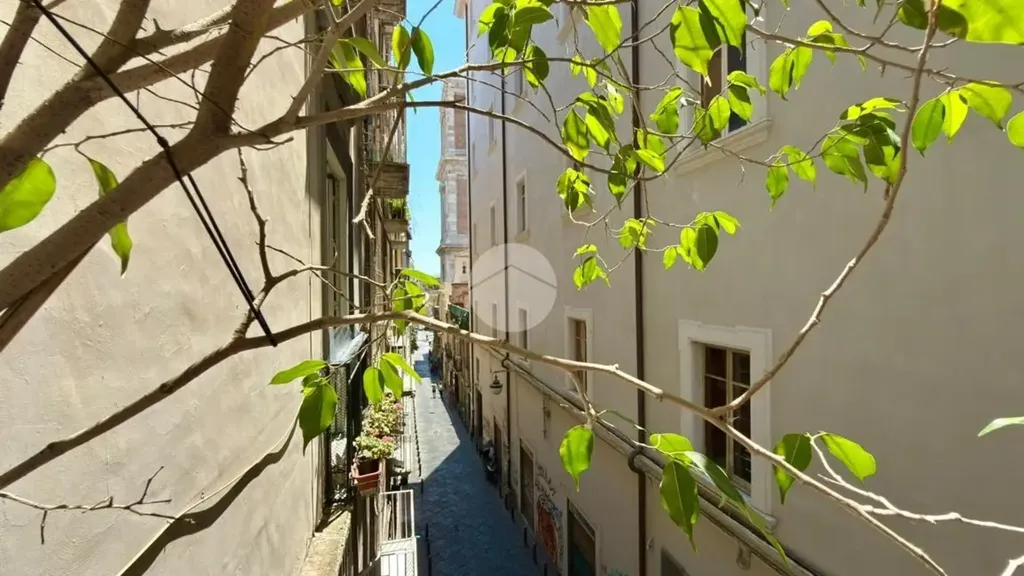 Giardino - Rearranged Apartment with Balcony in Naples