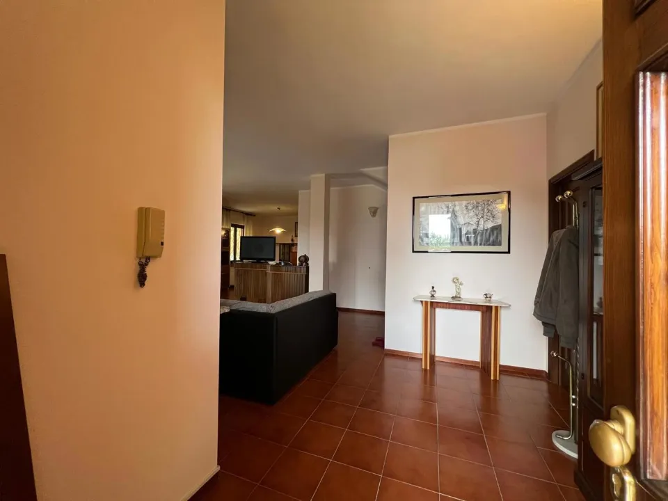 Hallway - Independent Villa with Garden in Mortara