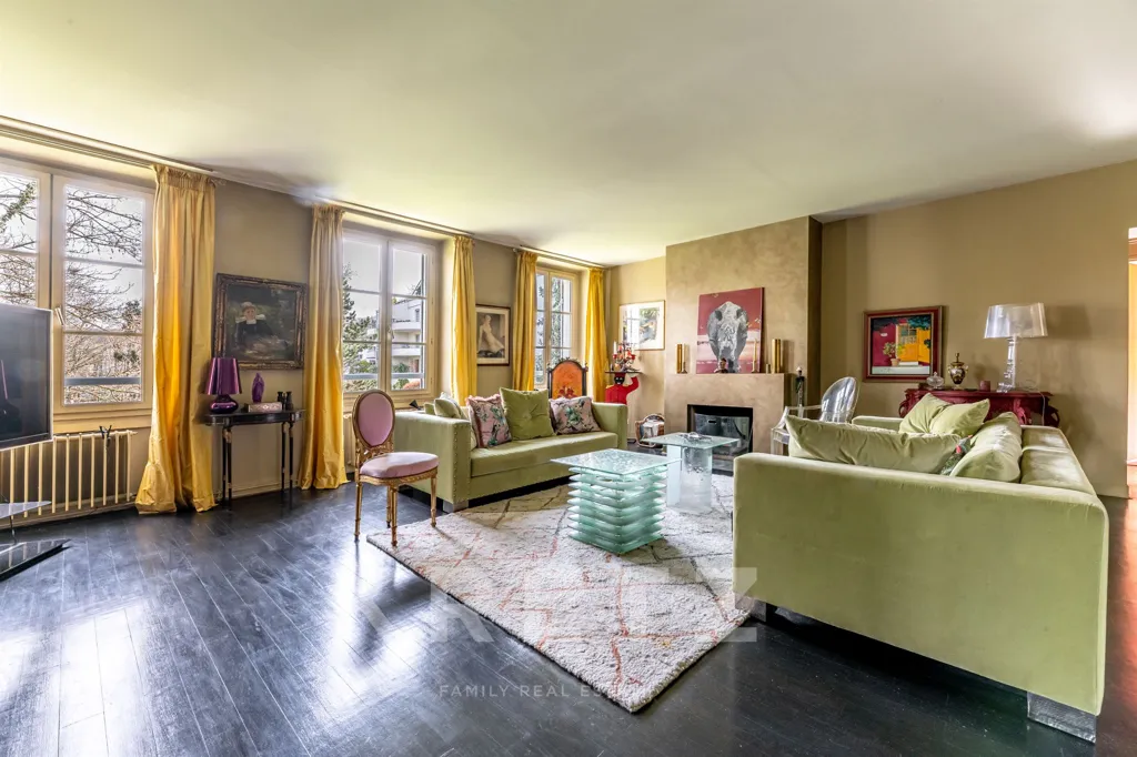 Elutuba - Historic Apartment with Park View in Bougival