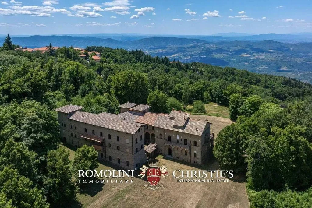 Extérieur - Neo-Gothic Castle with Park in Reggello, Tuscany