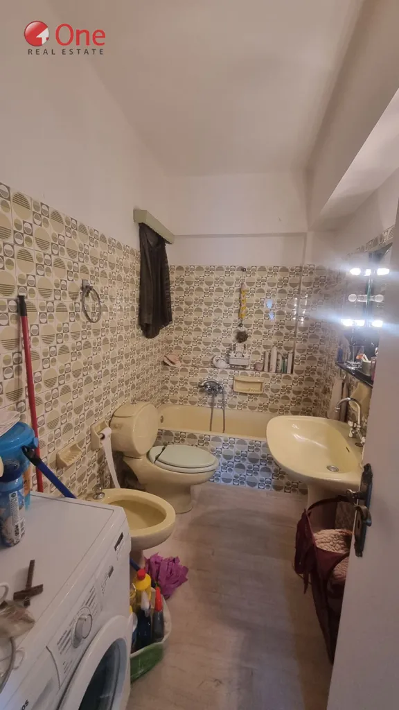 Salles de bain - Bright Corner Apartment with View in Athens