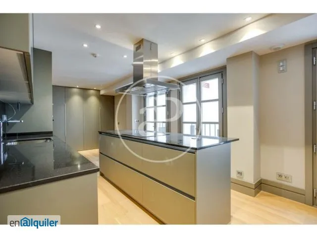 Cucina - Apartment with Balcony in Retiro, Madrid