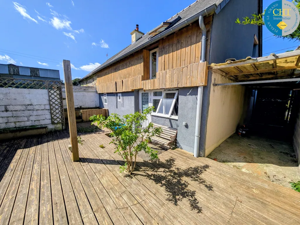 Terrass - Stone Longère with Garden in Telhouët