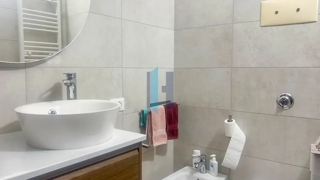 Salles de bain - West-Facing Flat with Terrace in Ospitaletto