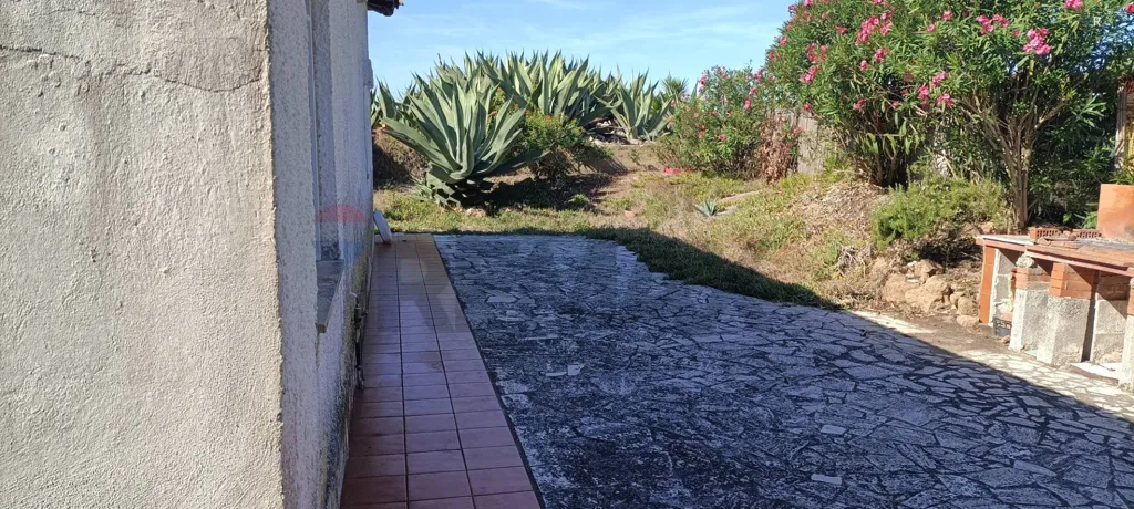 Terrasse - Single-Level Villa with Sea View in Ardea