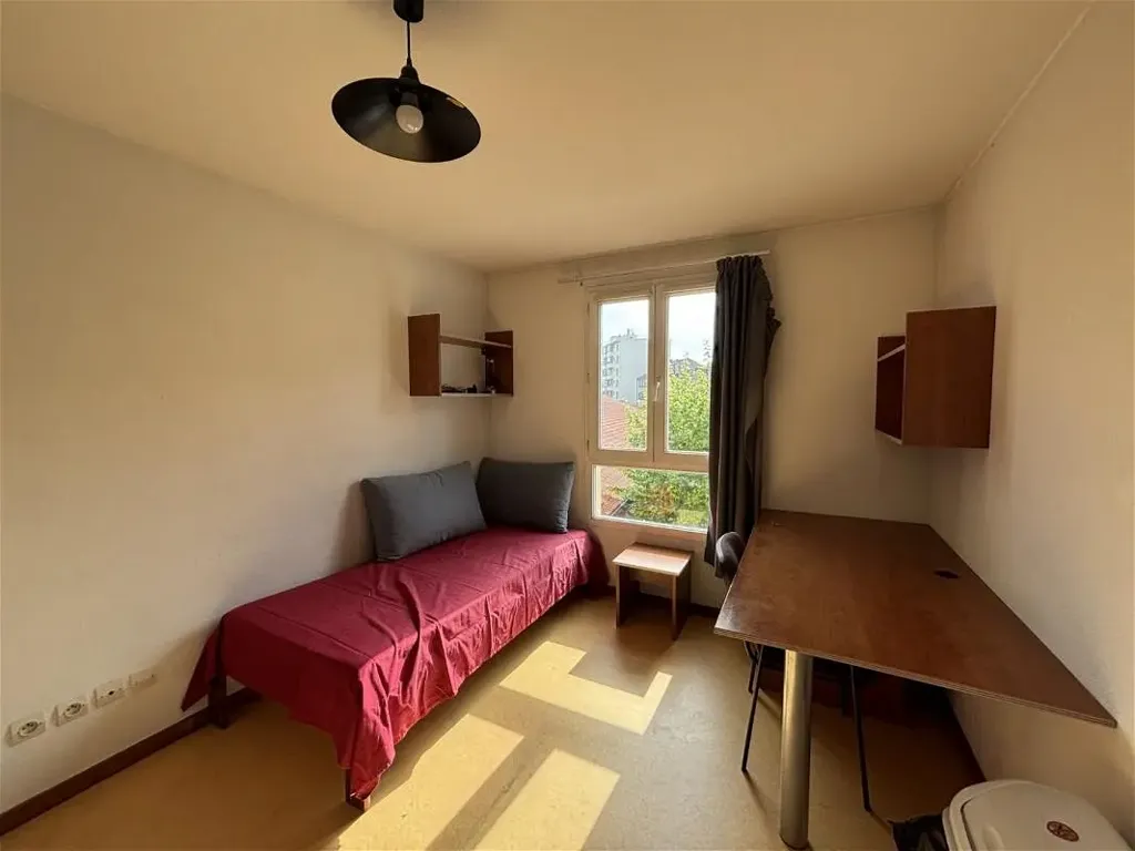 Chambres - Studio Meublé en Centre-Ville de Valence