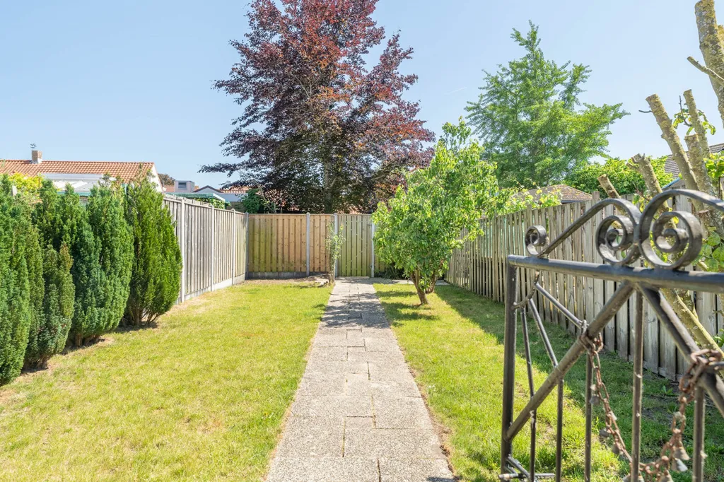 Giardino - Characterful Semi-detached House with Deep Garden in Yerseke