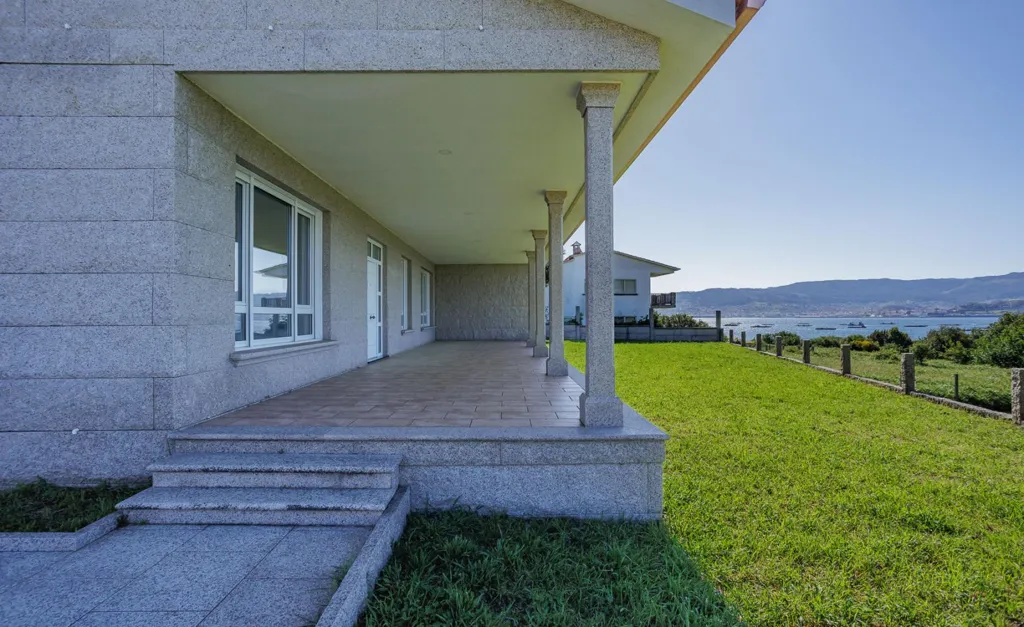 Terrass - New Villa with Sea Views in Poio