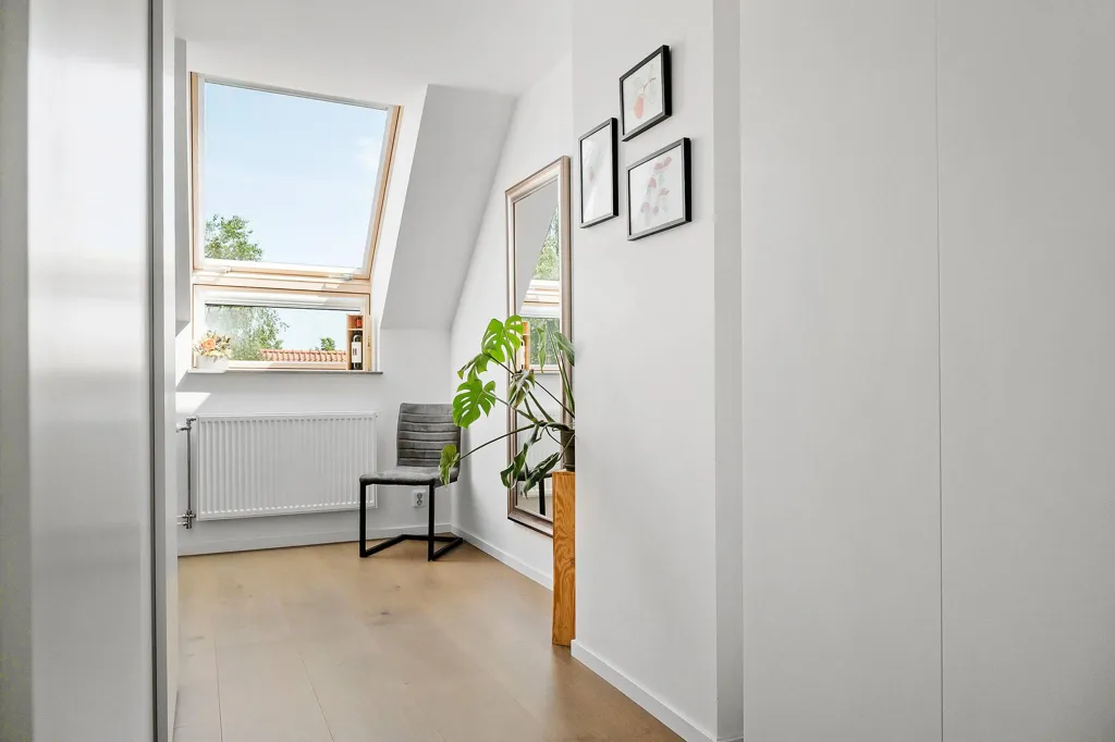 Esik - Open-Plan Apartment with Park Access in Lund