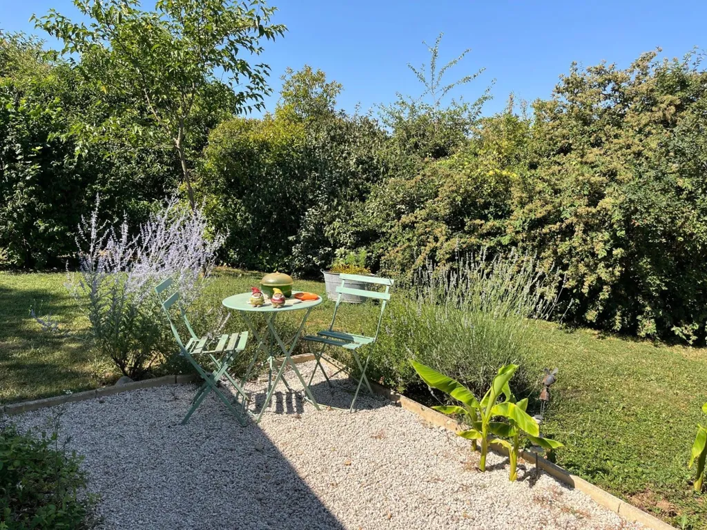 Jardin - Villa avec Jardin et Parking à Salornay-sur-Guye