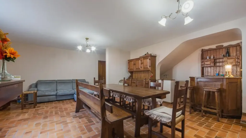 Salle à manger - Bifamilial Villa with Solar Panels in Ponsacco