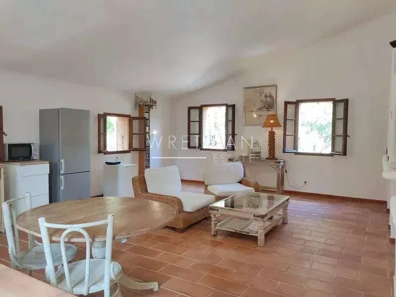 Séjour - Bastide avec Terrain à La Garde-Freinet