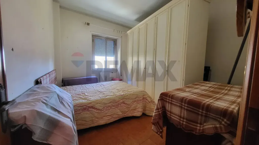 Magamistoad - Second Floor Flat with Balcony in Anzio Centre