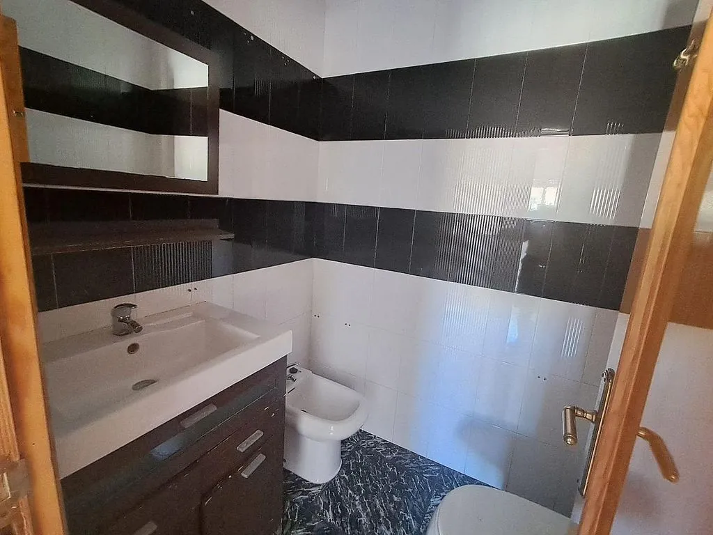 Salles de bain - 3-Bedroom Flat with Terrace in Puente Tocinos