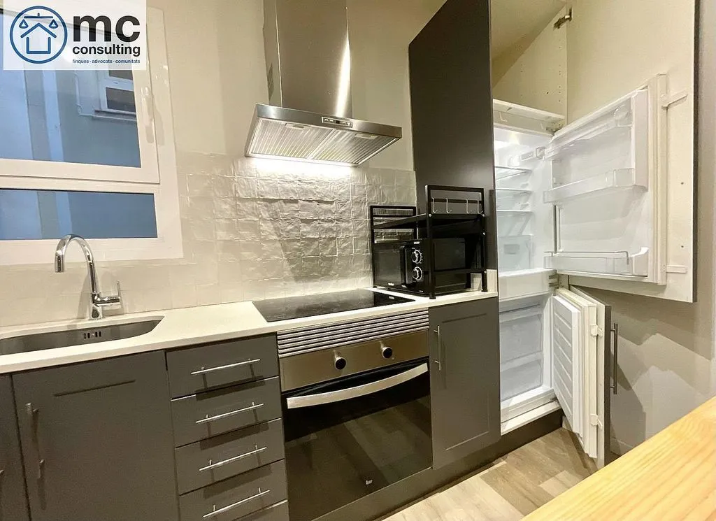 Cuisine - Modern Flat with Balcony in El Raval, Barcelona