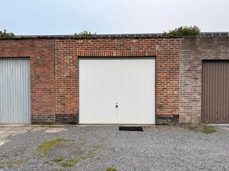 Maison Rénovée avec Jardin près du Centre