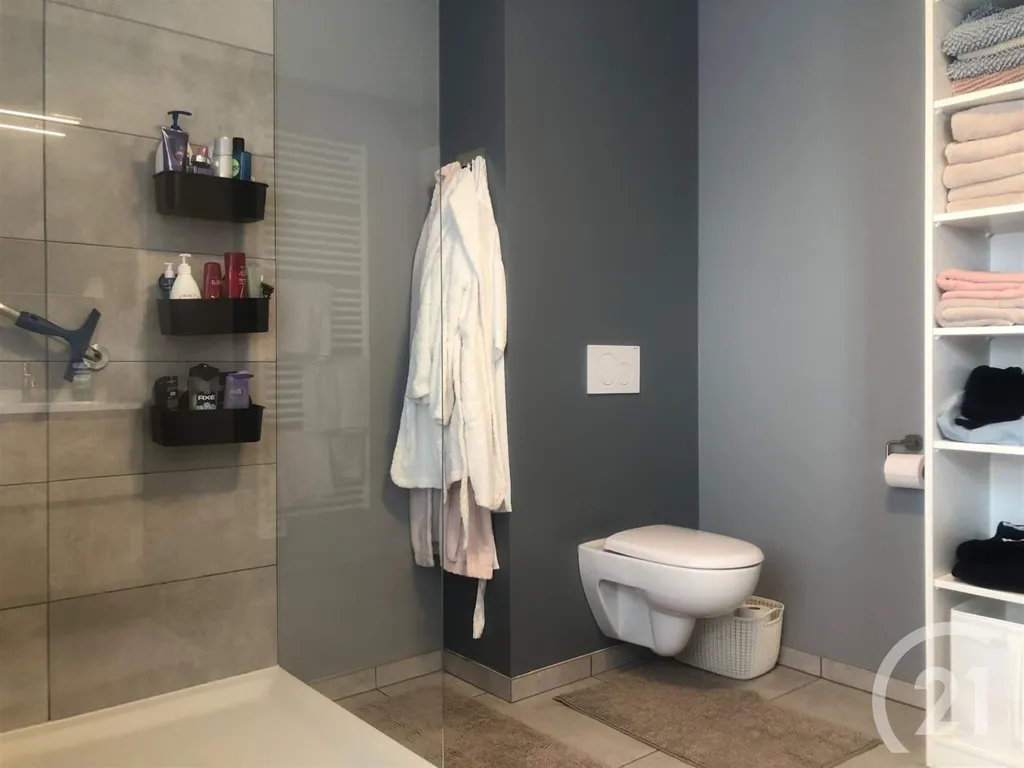 Salles de bain - Kasteelhoeve Rénovée avec Jardin à Heist-op-den-Berg