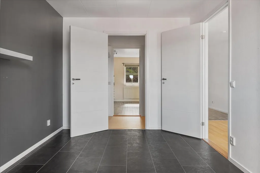 Esik - Apartment with Balcony in Central Strömstad