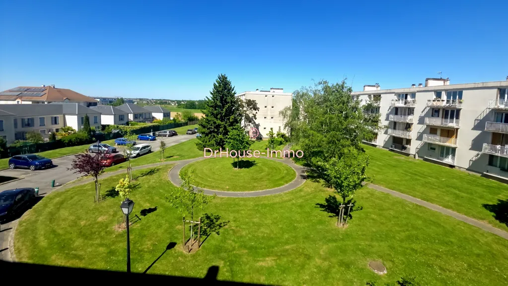 Aed - Traversant Flat with Balcony in Nozay