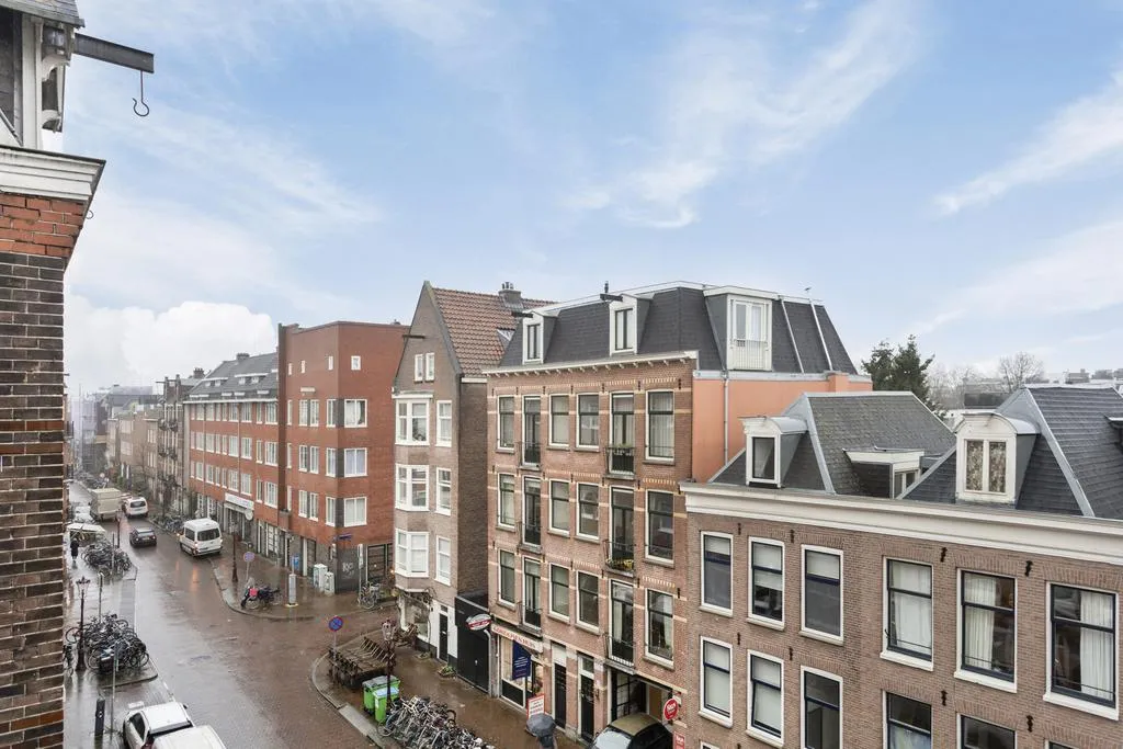 Exterior - Light-Filled 2-Bedroom Apartment in Amsterdam West