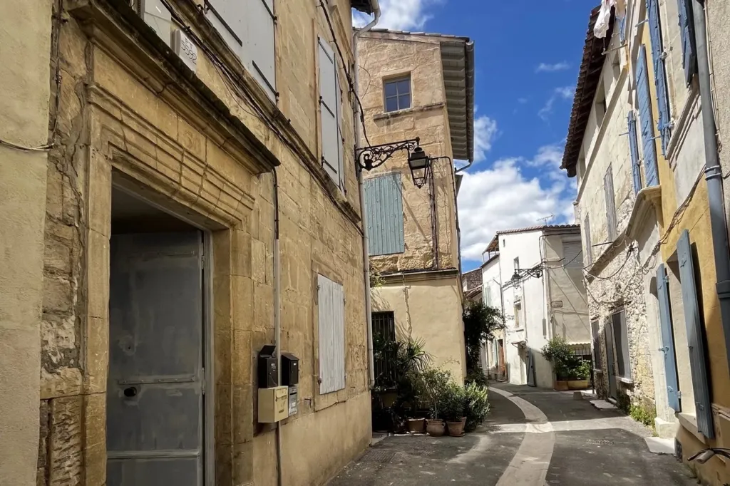 Välivaade - Studio with Charm in Arles' Roquette
