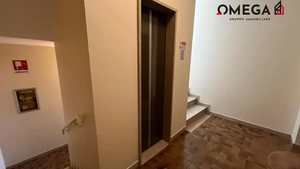 hallway_entrance