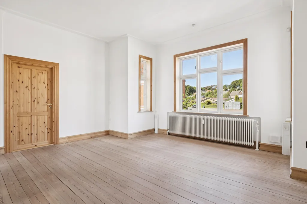 Pièces - Villa with Potential for Expansion in Hadsund