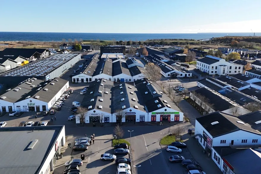 Õhuvaade - Retail Property with High Footfall in Køge