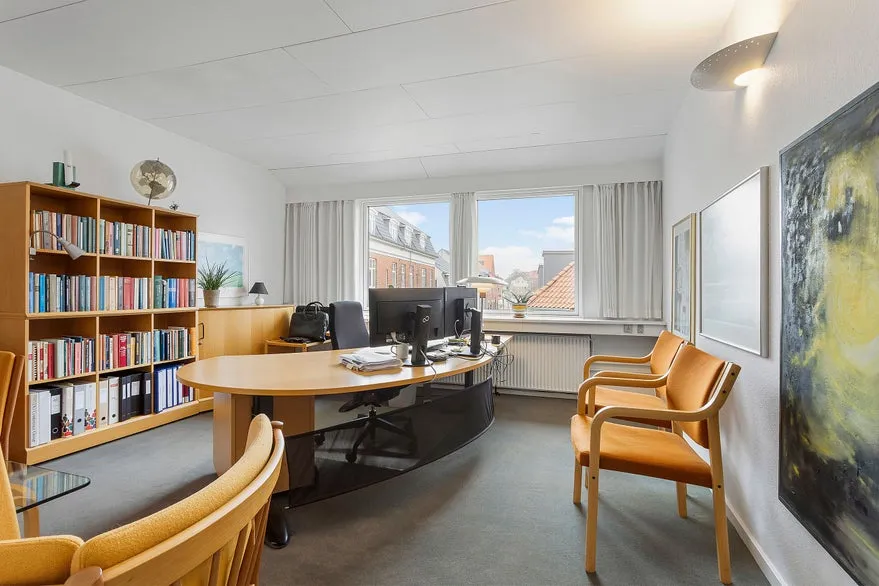 Bureau - Office Space with City View in Frederikshavn
