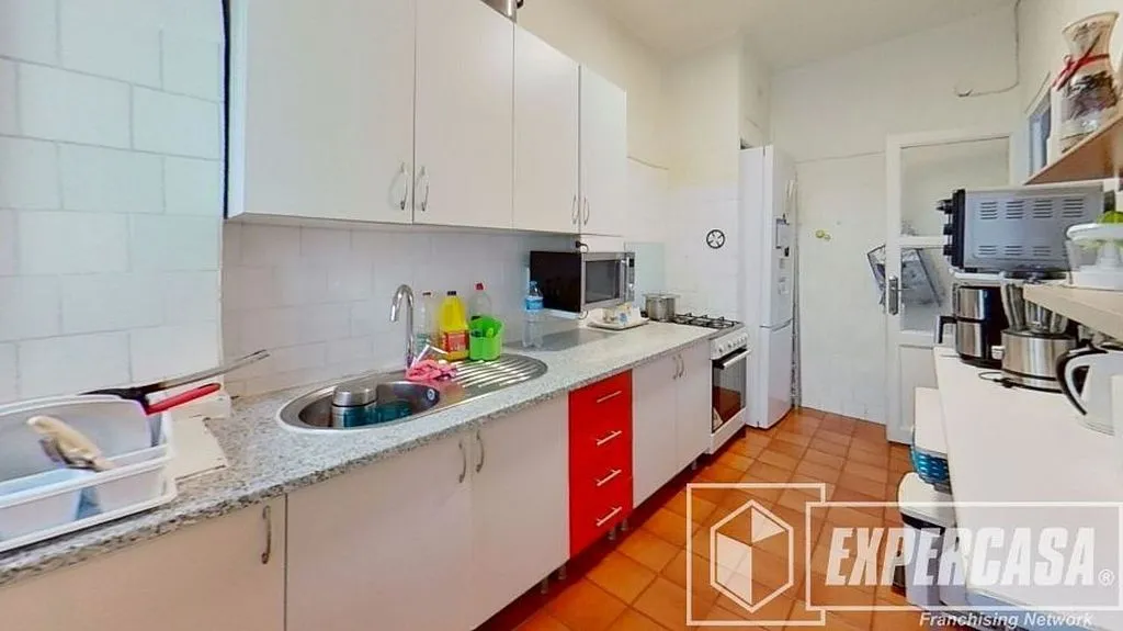 Cuisine - Updated Apartment with Air Conditioning in Sant Marcel·lí