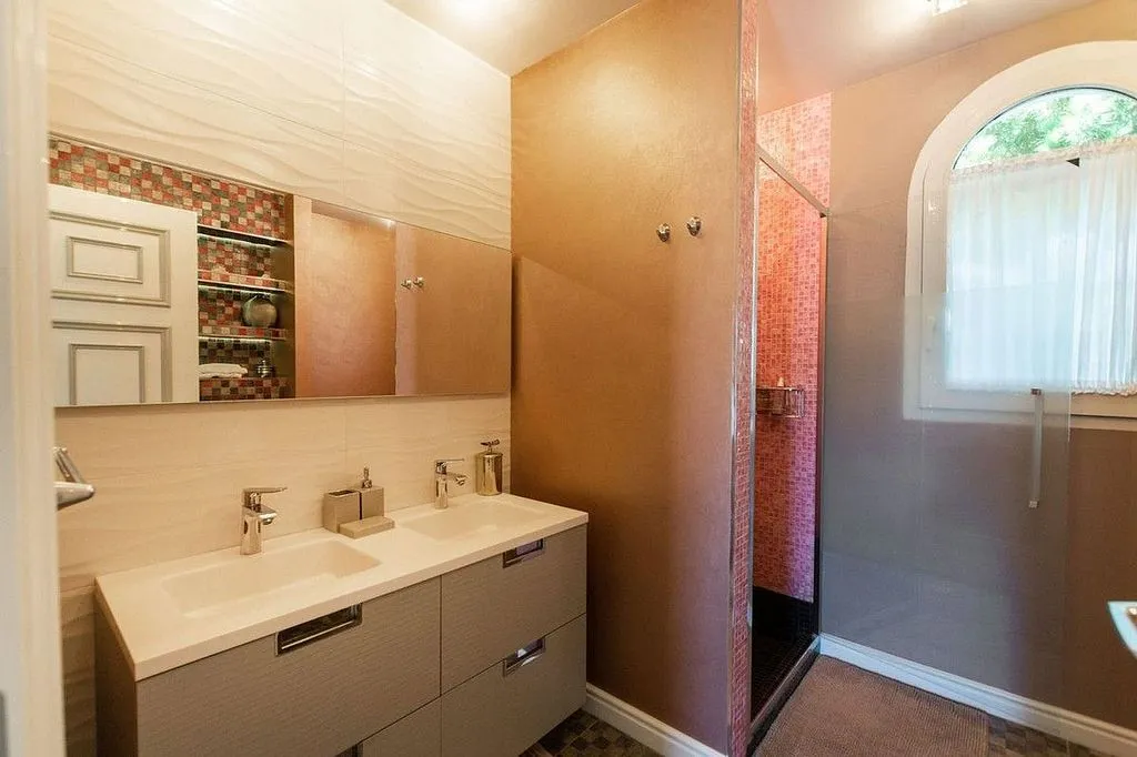 Salles de bain - Chalet with Pool in Casco Antiguo