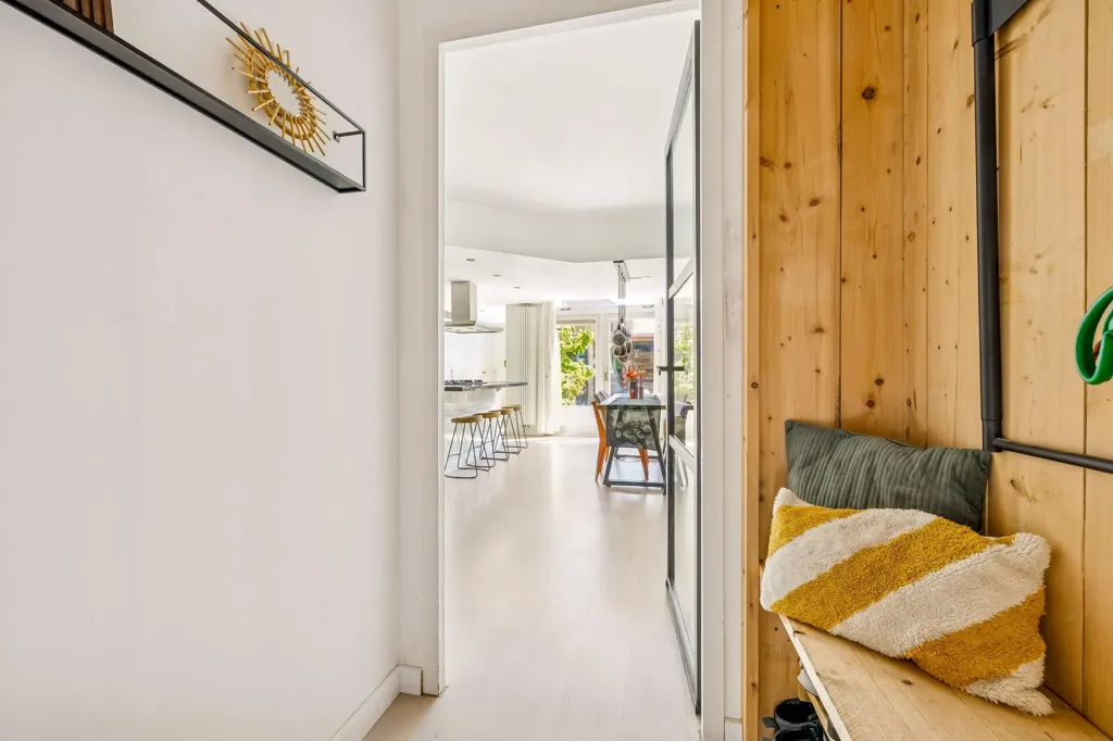 Entrée - Corner House with Garden at Forest Edge in Lelystad