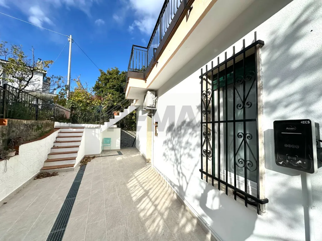 Välivaade - Panoramic Apartment with Sea View in Noli