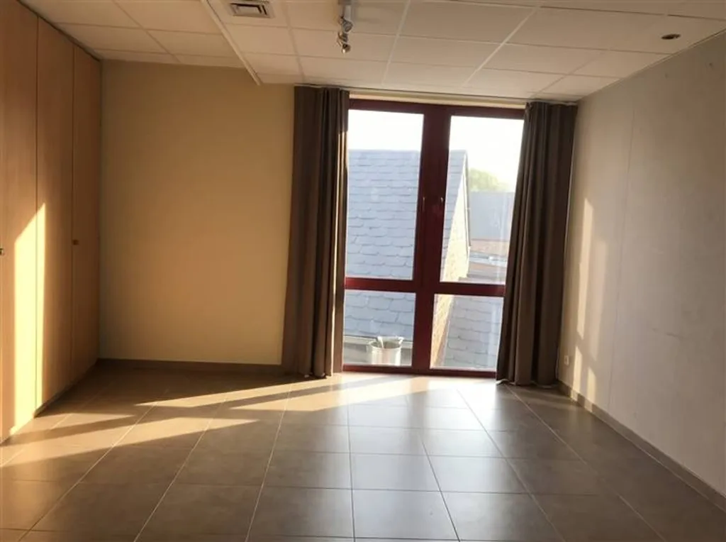 Pièces - Appartement avec 3 Chambres au Centre de Bastogne