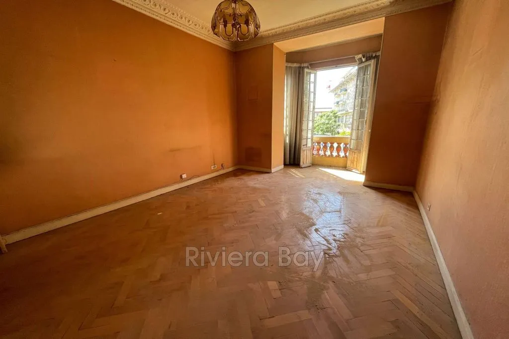 Pièces - Appartement Luxueux avec Vues Sud à Nice