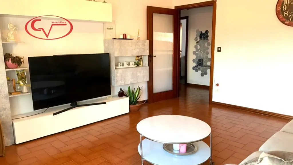Elutuba - Penthouse with Terraces in Montevarchi