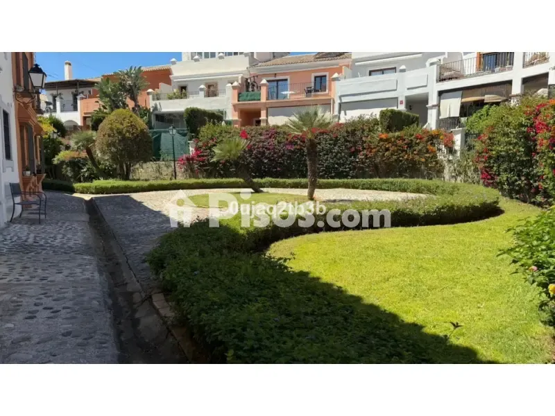 Jardin - Corner Adosada with Garden in El Paraíso