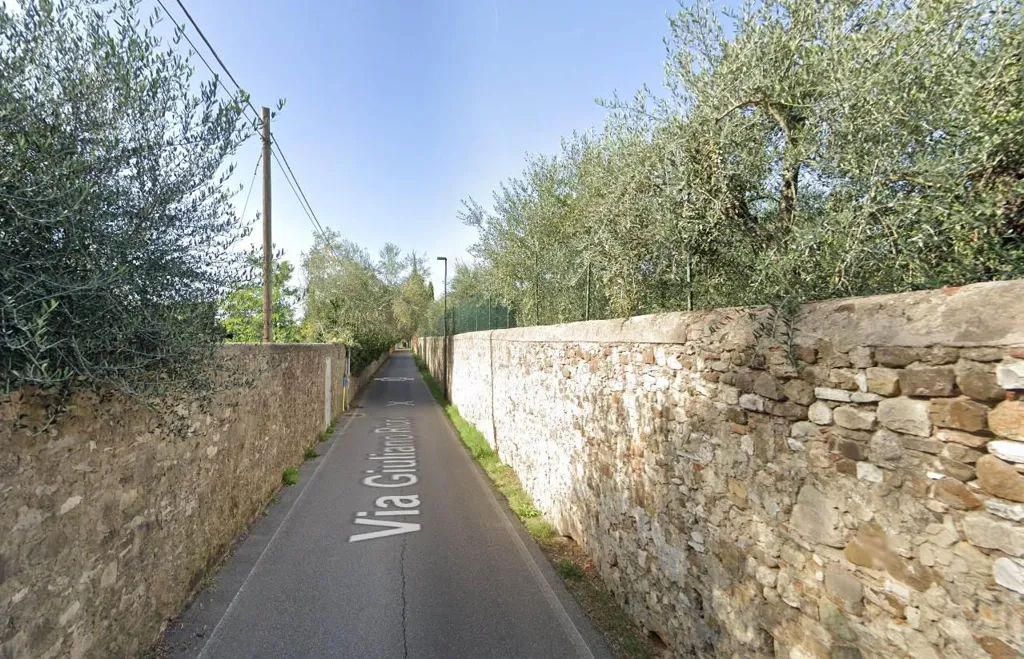 Rustic Tuscan-Style Bilocale in Florence