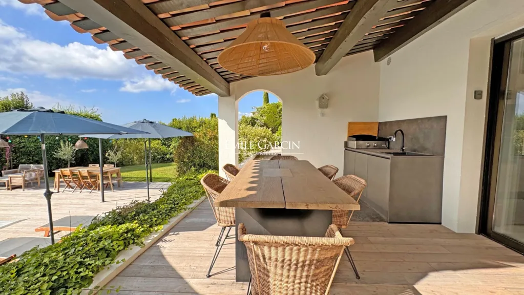 Terrasse - Villa Moderne avec Piscine à Mougins