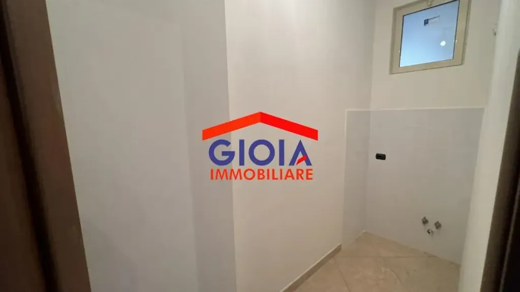 Vannitoad - Two-Level Apartment with Balconies in Mondragone