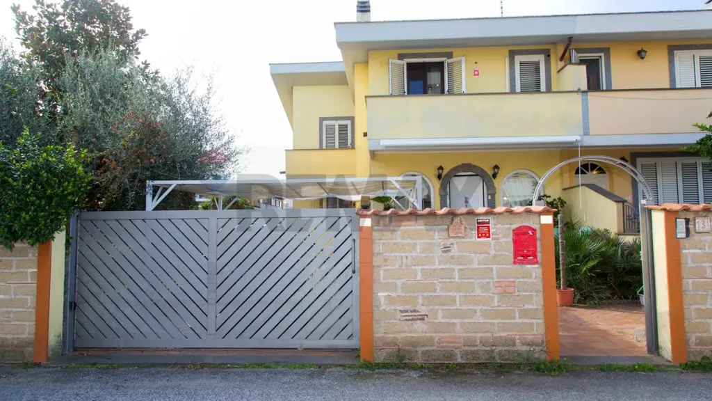 Extérieur - Bifamiliar Villa with Terrace in Anzio