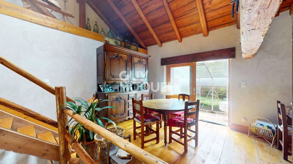 Söögituba - Renovated Farmhouse with Garden in Belval