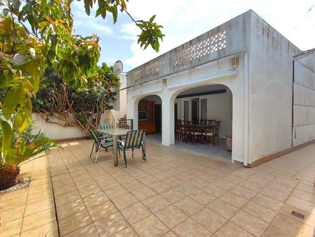 Terrace - Semi-Detached House Near Beach in Dénia