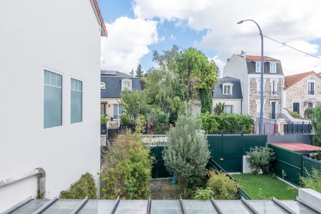 Jardin - Maison de Charme avec Jardin près du RER A