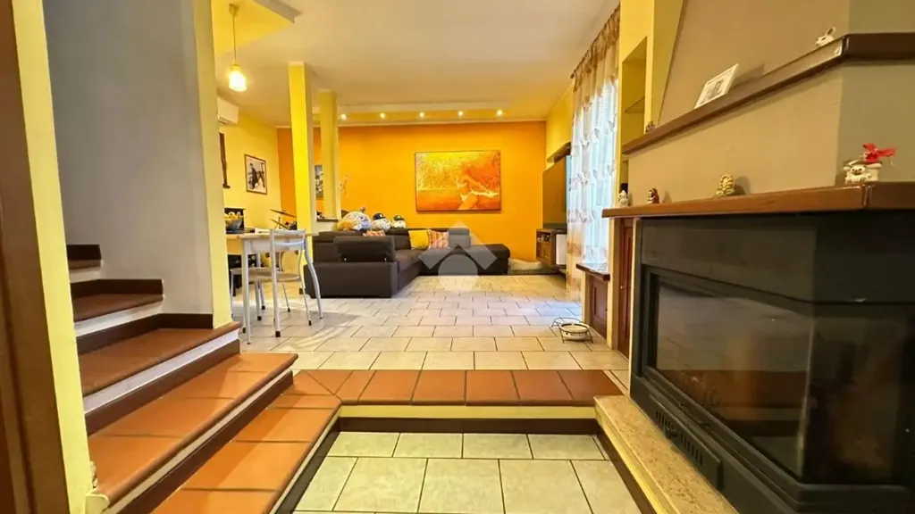 Living Room - Terraced Villa with Private Garden in Cerisano