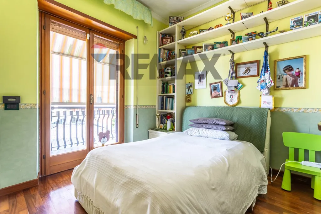 Chambres - Duplex Apartment with Terrace in Monterotondo