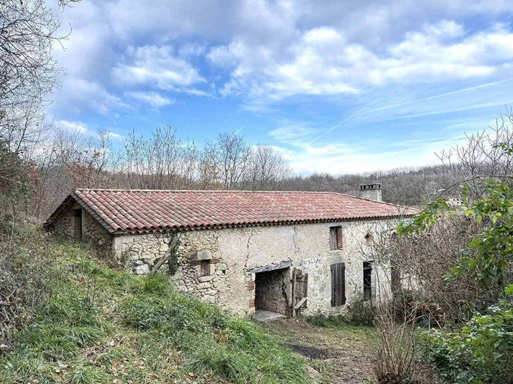 3-toaline maja asukohas Saint-Sylvestre-Sur-Lot