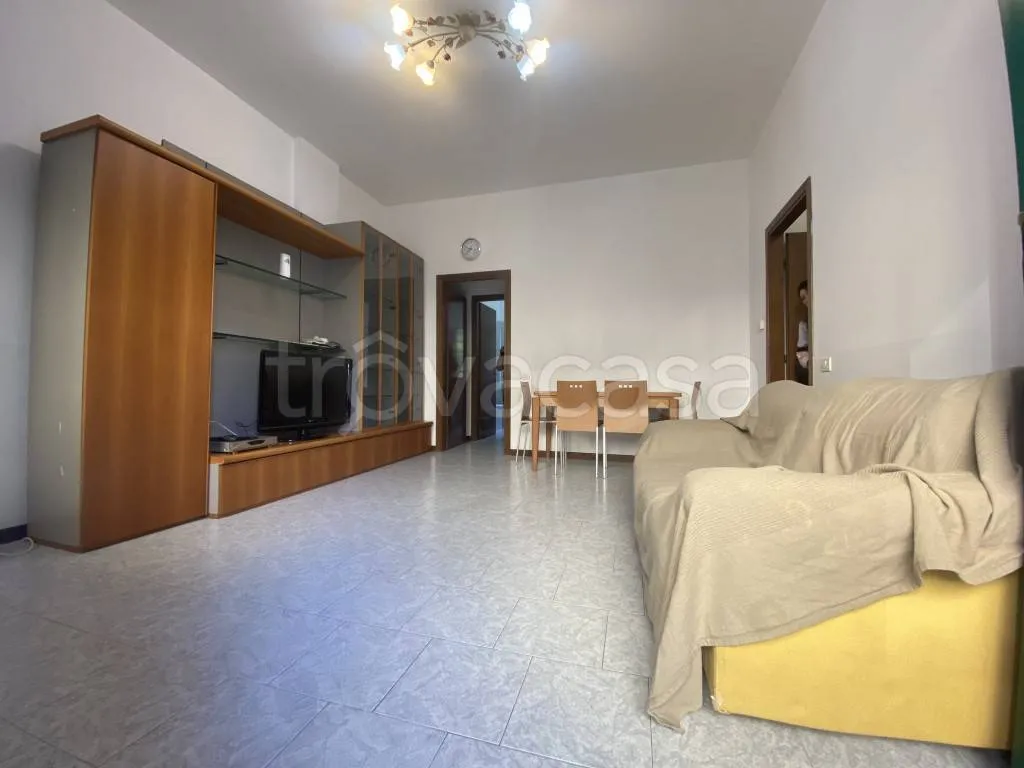Soggiorno - Armed Apartment with Parking in Padua