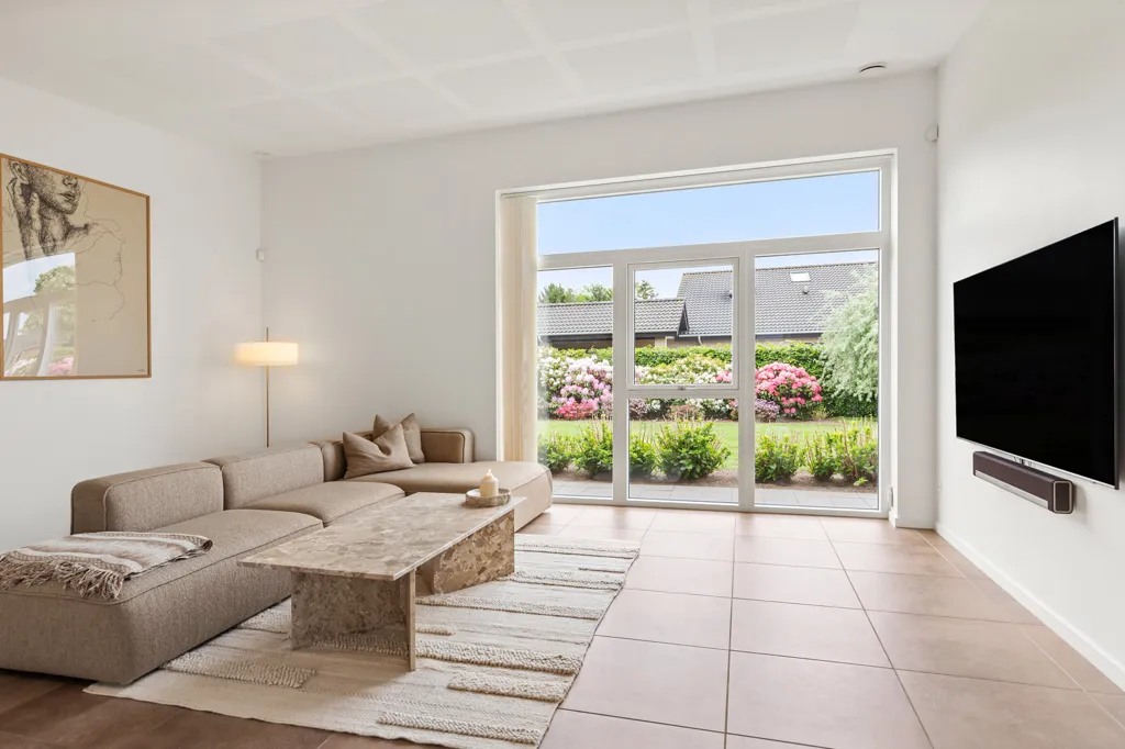 Séjour - Modern Villa with Large Garden in Aabybro